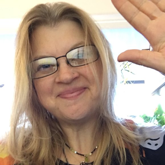 Meet your Posher, Joni - Picture 1 of 1